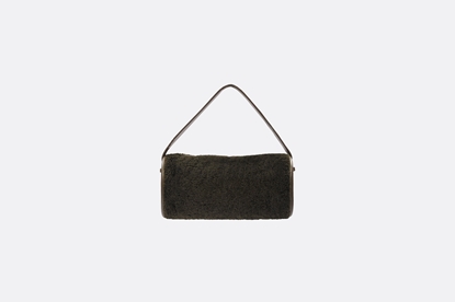 pipe small shearling caper